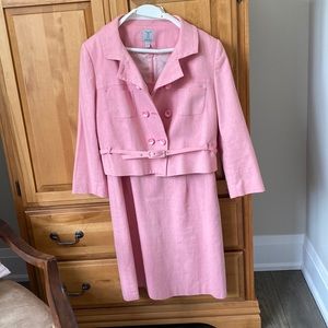 Ladies sharp Tristan 2 piece suit dress.